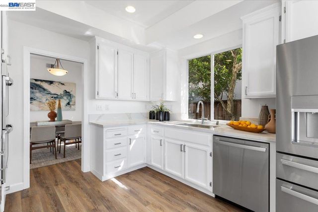 7900 Pineville Cir, Castro Valley, CA 94552