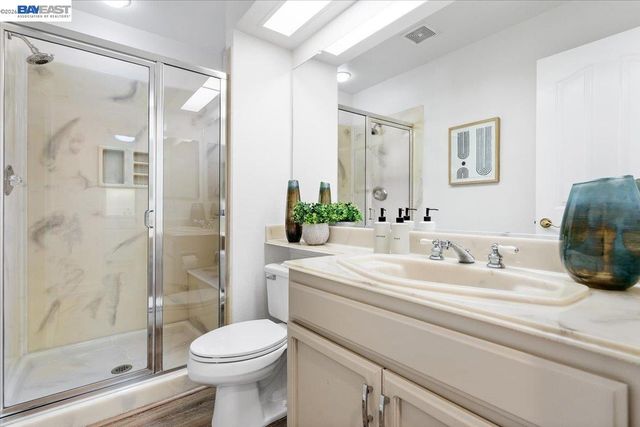 7900 Pineville Cir, Castro Valley, CA 94552