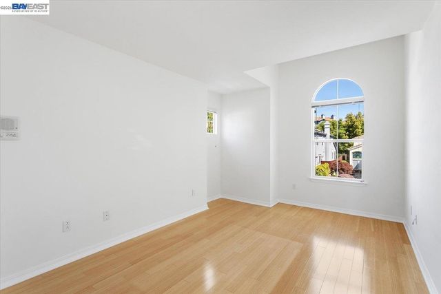 7900 Pineville Cir, Castro Valley, CA 94552