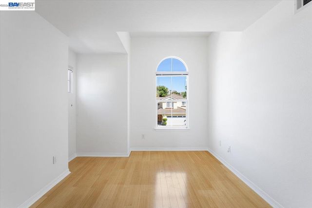 7900 Pineville Cir, Castro Valley, CA 94552