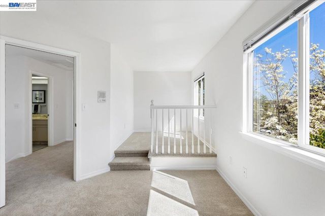 7900 Pineville Cir, Castro Valley, CA 94552