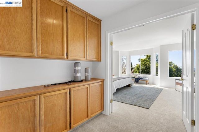 7900 Pineville Cir, Castro Valley, CA 94552