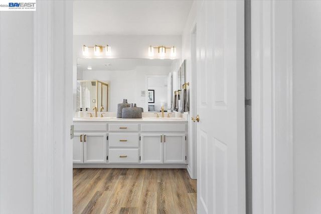 7900 Pineville Cir, Castro Valley, CA 94552