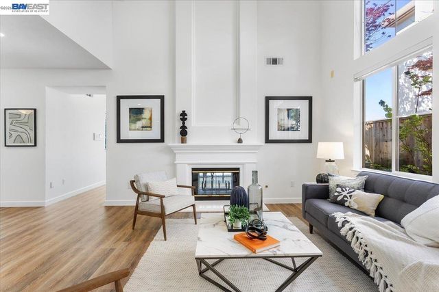 7900 Pineville Cir, Castro Valley, CA 94552