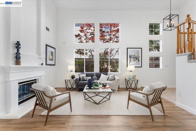 7900 Pineville Cir, Castro Valley, CA 94552