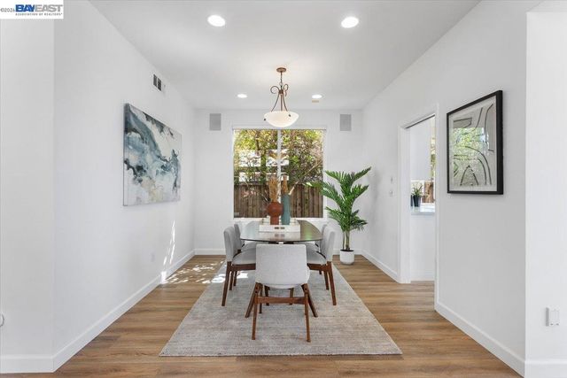 7900 Pineville Cir, Castro Valley, CA 94552