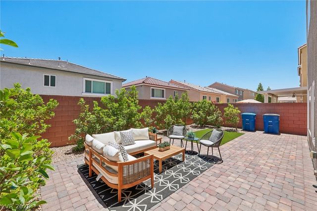 7766 Pacific Dunes Street, Las Vegas, NV 89139
