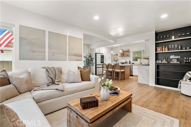 8254 Stewart And Gray, Downey, CA 90241