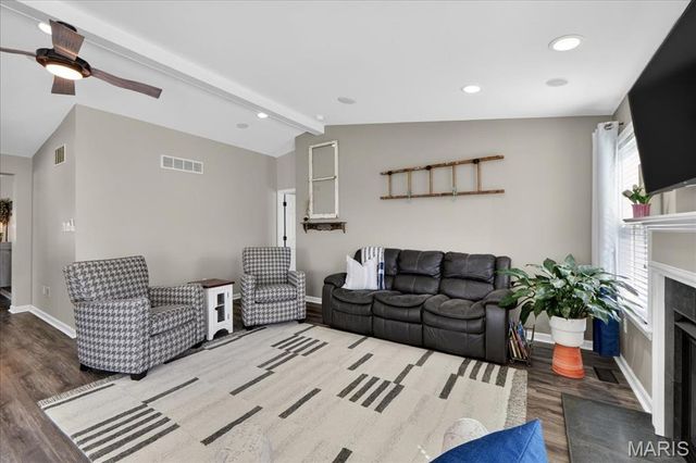 1714 Briarmanor Drive, Lake St Louis, MO 63367