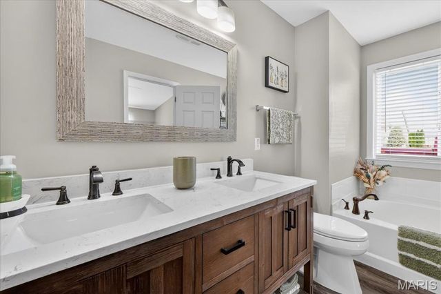1714 Briarmanor Drive, Lake St Louis, MO 63367