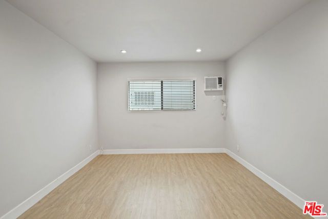 3314 S MENTONE Avenue 4, Los Angeles, CA 90034