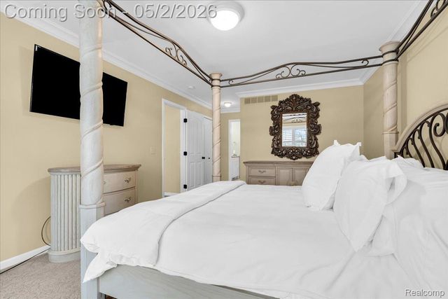 2256 Sudbury Way, Bloomfield Hills, MI 48304