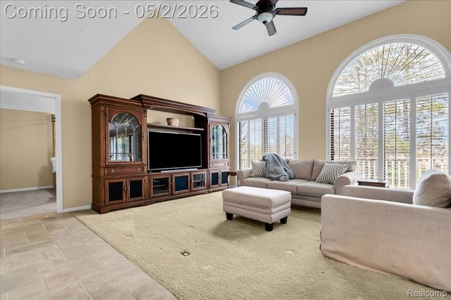 2256 Sudbury Way, Bloomfield Hills, MI 48304