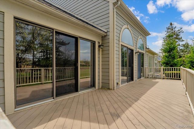 2256 Sudbury Way, Bloomfield Hills, MI 48304
