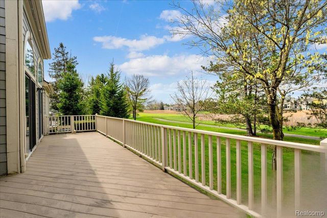 2256 Sudbury Way, Bloomfield Hills, MI 48304