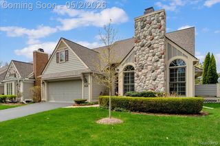 2256 Sudbury Way, Bloomfield Hills, MI 48304