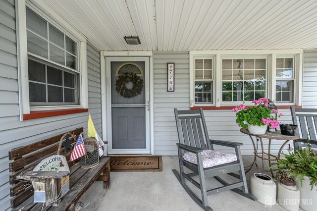 776 Harrell Avenue, Woodbridge Proper, NJ 07095