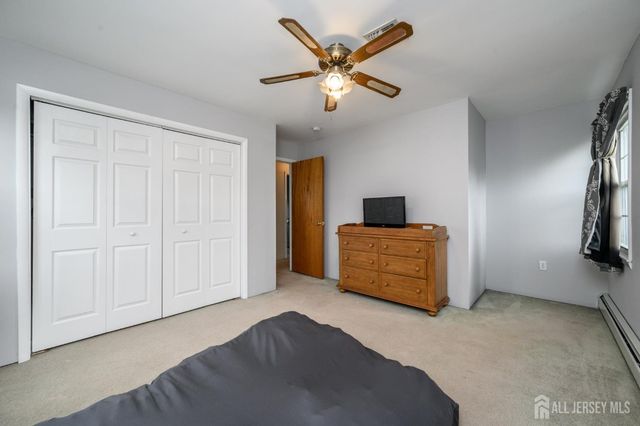 776 Harrell Avenue, Woodbridge Proper, NJ 07095