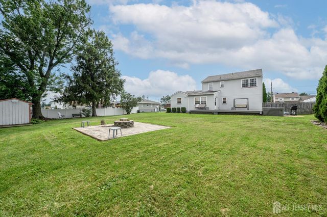 776 Harrell Avenue, Woodbridge Proper, NJ 07095