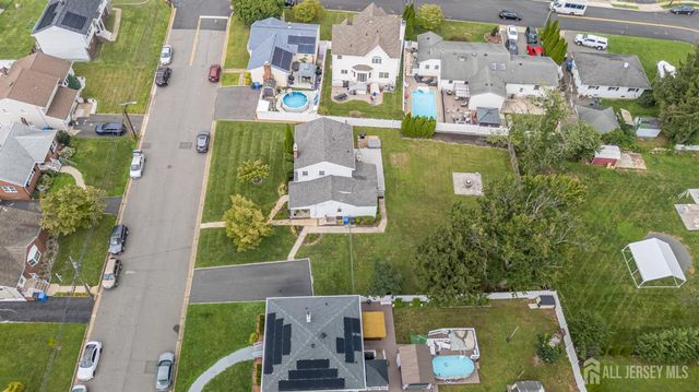 776 Harrell Avenue, Woodbridge Proper, NJ 07095