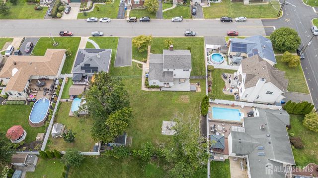 776 Harrell Avenue, Woodbridge Proper, NJ 07095