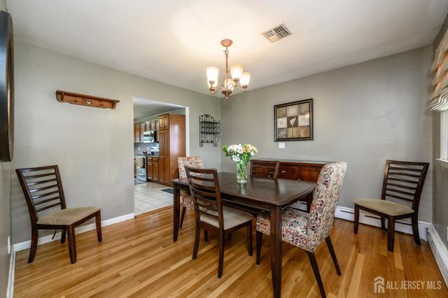 776 Harrell Avenue, Woodbridge Proper, NJ 07095