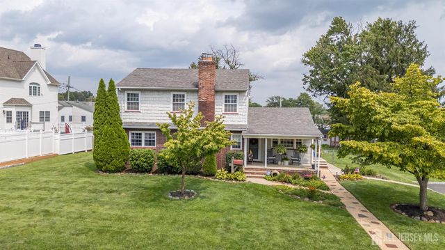 776 Harrell Avenue, Woodbridge Proper, NJ 07095