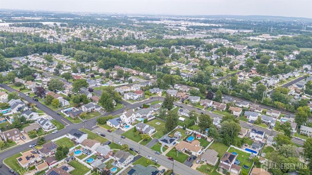 776 Harrell Avenue, Woodbridge Proper, NJ 07095