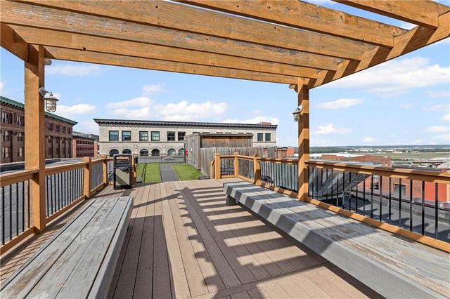 308 W 8th Street 304, Kansas City, MO 64105