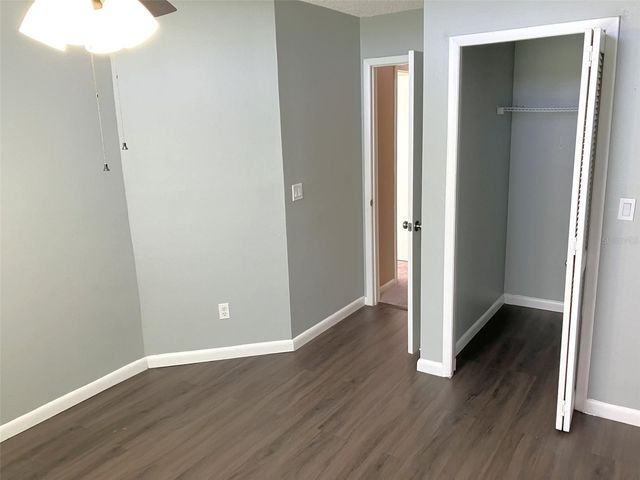1988 GEORGIA CIRCLE S, Clearwater, FL 33760