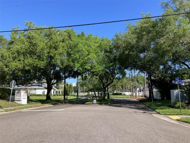 1988 GEORGIA CIRCLE S, Clearwater, FL 33760