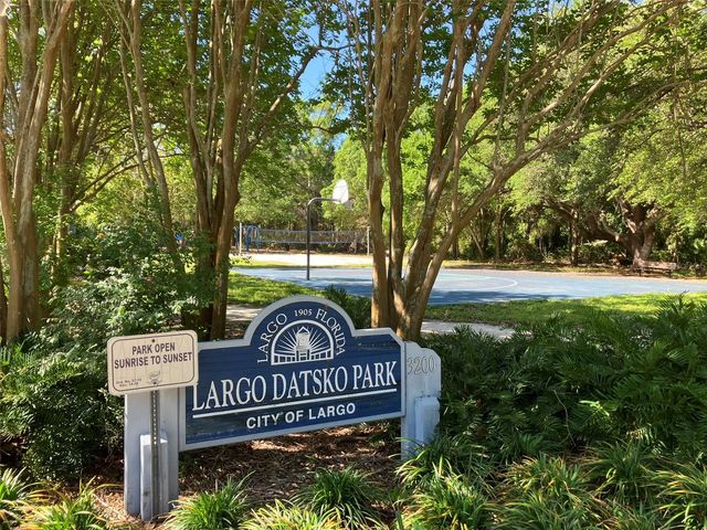 1988 GEORGIA CIRCLE S, Clearwater, FL 33760