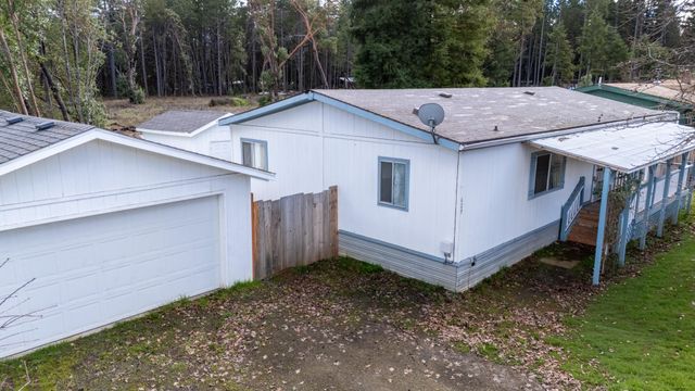 629 Frederick Court, Cave Junction, OR 97523