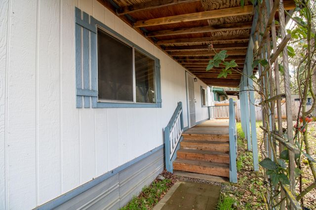 629 Frederick Court, Cave Junction, OR 97523