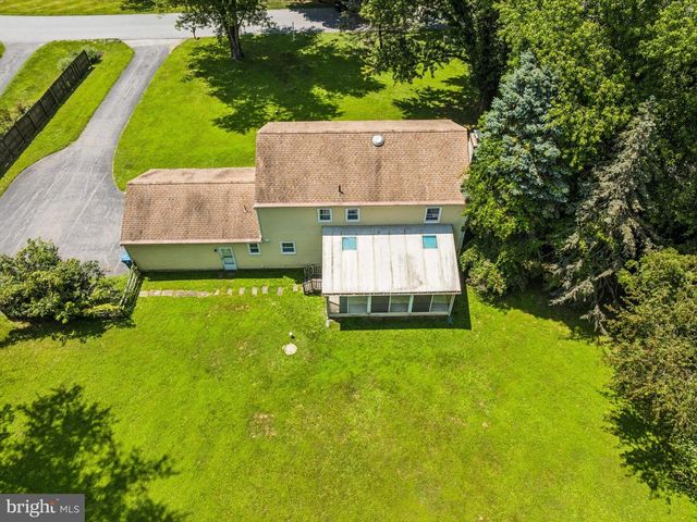 710 WILLOWDALE LN, Kennett Square, PA 19348