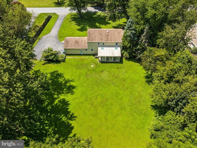 710 WILLOWDALE LN, Kennett Square, PA 19348