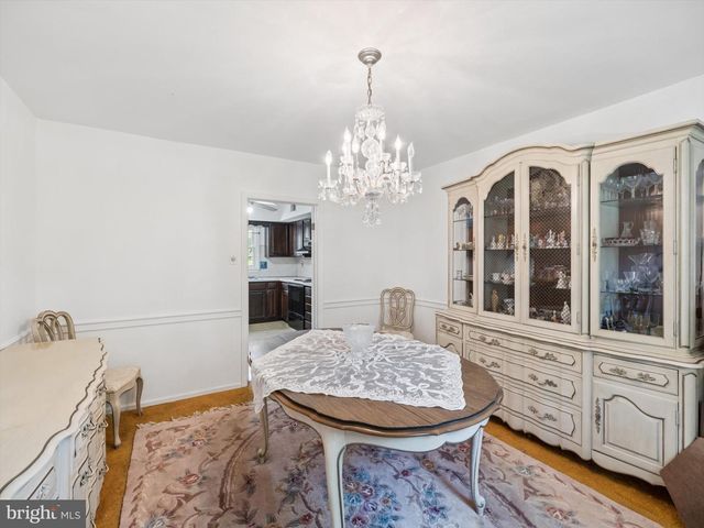 710 WILLOWDALE LN, Kennett Square, PA 19348