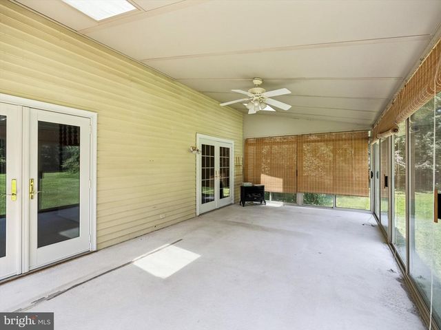 710 WILLOWDALE LN, Kennett Square, PA 19348