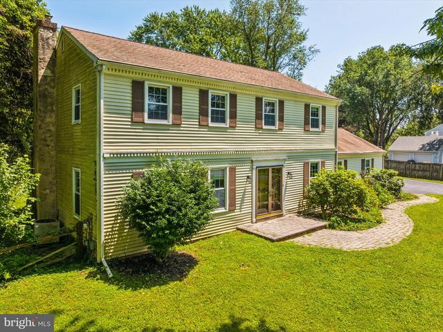 710 WILLOWDALE LN, Kennett Square, PA 19348