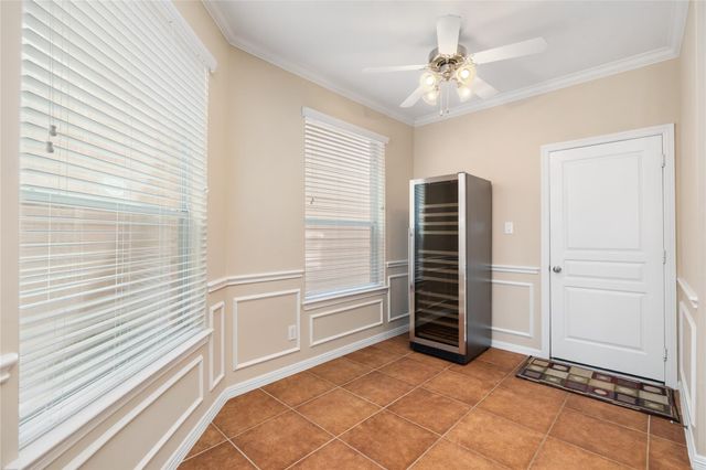 2632 Couch Street, Houston, TX 77008