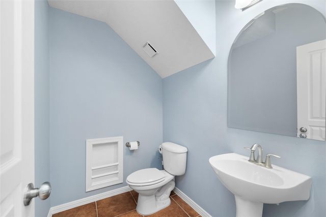 2632 Couch Street, Houston, TX 77008