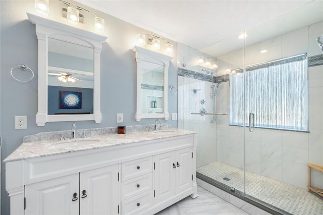 2632 Couch Street, Houston, TX 77008