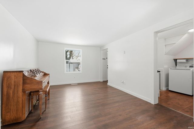 7437 Regina Drive, Fort Wayne, IN 46815