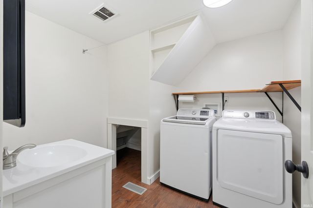 7437 Regina Drive, Fort Wayne, IN 46815