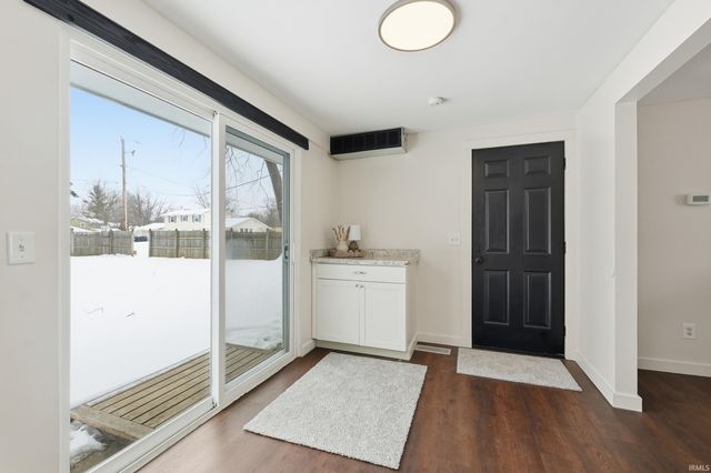 7437 Regina Drive, Fort Wayne, IN 46815