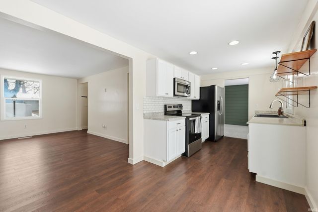 7437 Regina Drive, Fort Wayne, IN 46815