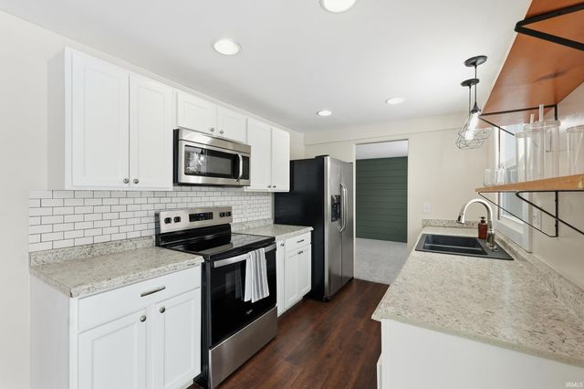 7437 Regina Drive, Fort Wayne, IN 46815