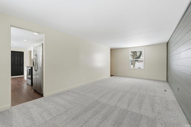 7437 Regina Drive, Fort Wayne, IN 46815