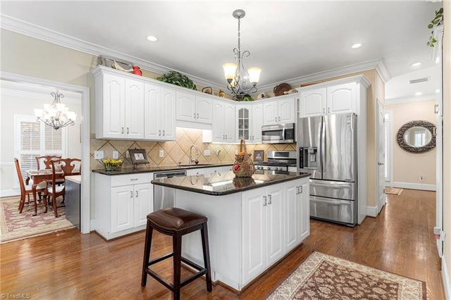 18 Windrock Way, Greensboro, NC 27455