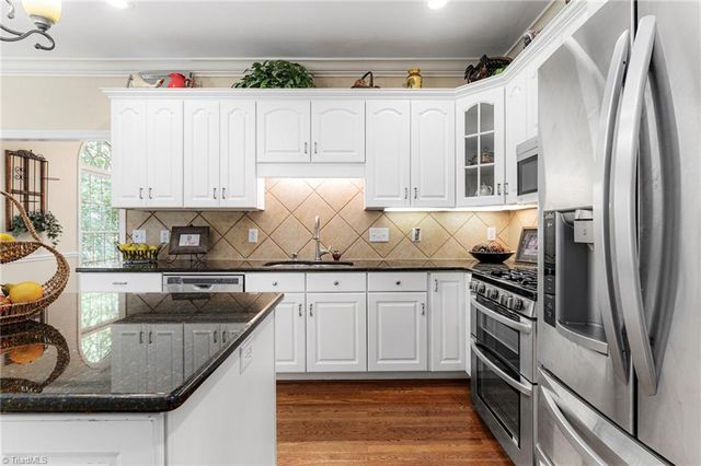 18 Windrock Way, Greensboro, NC 27455